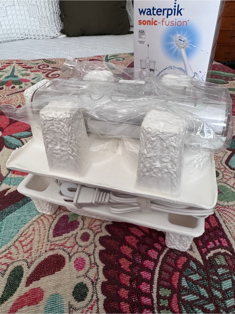 Waterpik Sonic-Fusion Water Flosser Toothbrush System w/ Box – No Brush Head - Picture 3 of 13